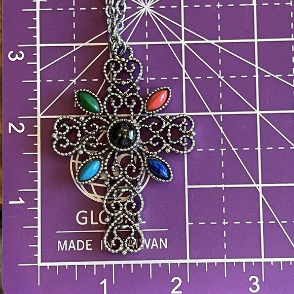 Vintage AVON 1972 ‘Romanesque’ Cross Pendant 24" Necklace Filigree Open Work - Picture 5 of 5